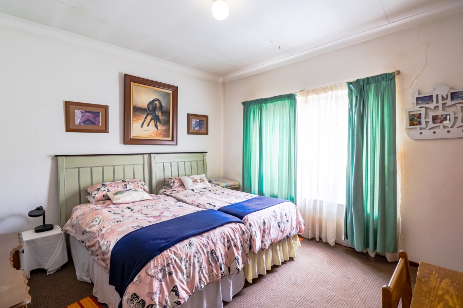 8 Bedroom Property for Sale in Doornkloof Gauteng