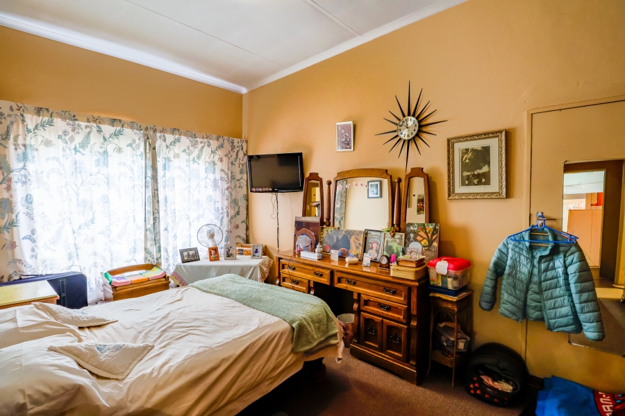 8 Bedroom Property for Sale in Doornkloof Gauteng