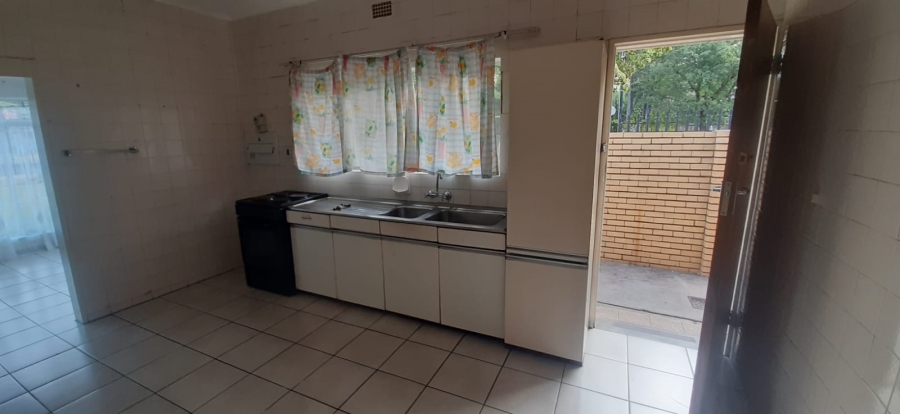 To Let 2 Bedroom Property for Rent in Gezina Gauteng
