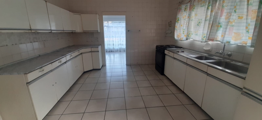 To Let 2 Bedroom Property for Rent in Gezina Gauteng
