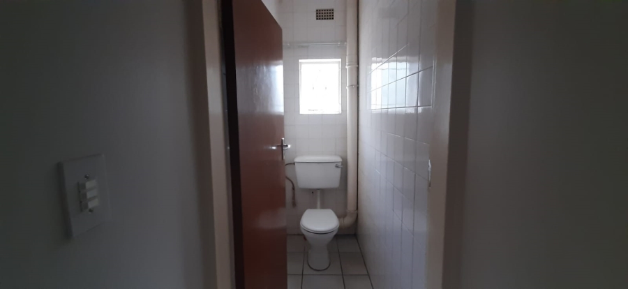 To Let 2 Bedroom Property for Rent in Gezina Gauteng
