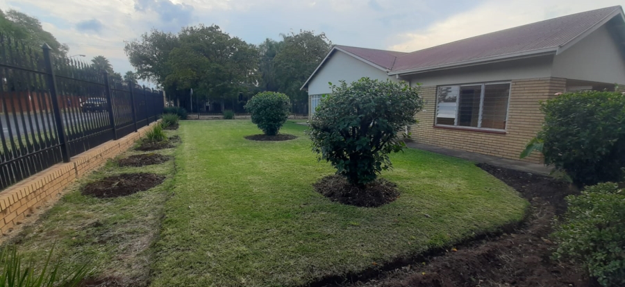 To Let 2 Bedroom Property for Rent in Gezina Gauteng