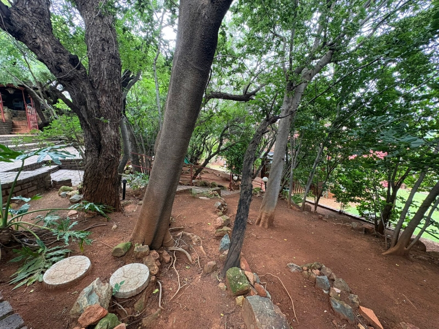 4 Bedroom Property for Sale in Mulbarton Gauteng