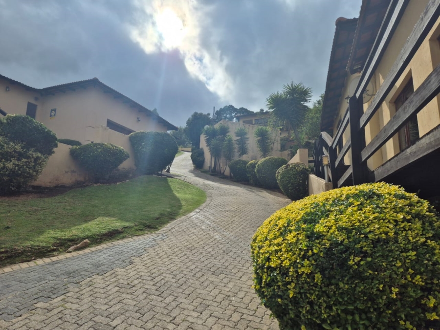 3 Bedroom Property for Sale in Oakdene Gauteng