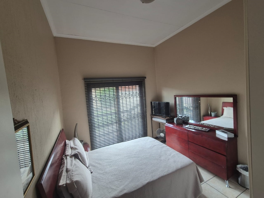 3 Bedroom Property for Sale in Oakdene Gauteng