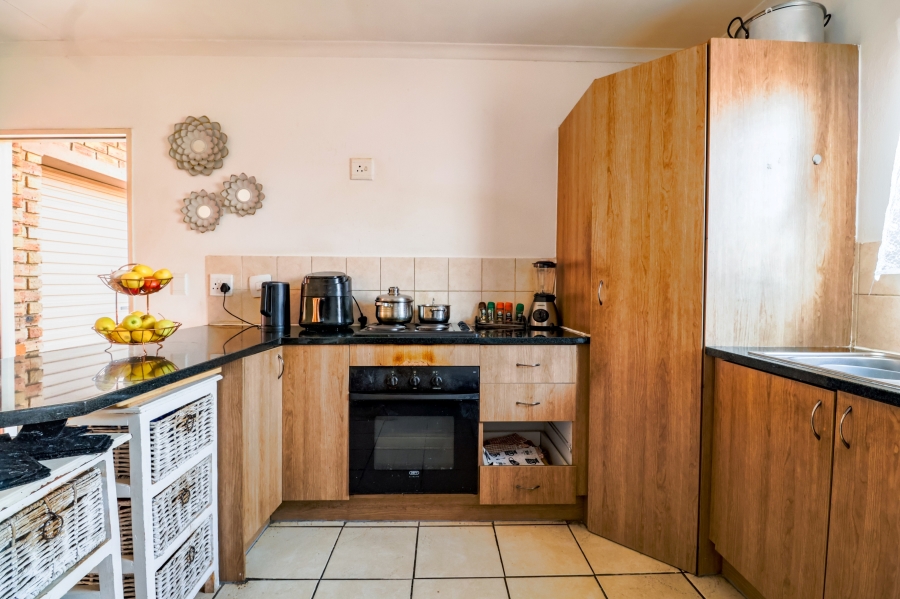 3 Bedroom Property for Sale in Kosmosdal Gauteng