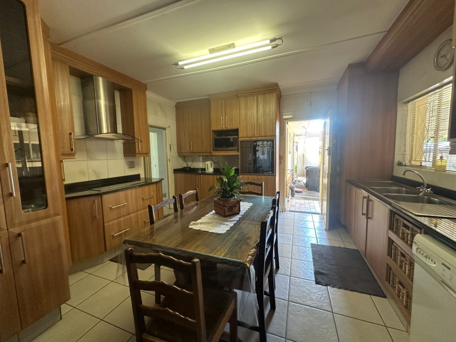 4 Bedroom Property for Sale in Randhart Gauteng