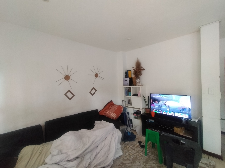 2 Bedroom Property for Sale in Pretoria North Gauteng