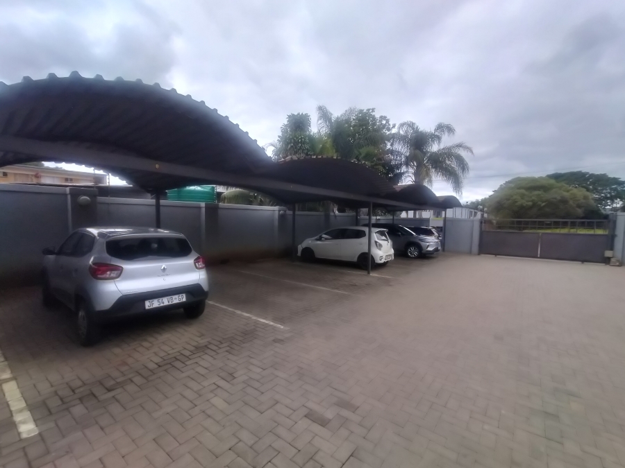 2 Bedroom Property for Sale in Pretoria North Gauteng