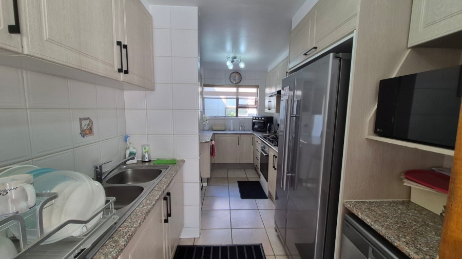 4 Bedroom Property for Sale in Bedfordview Gauteng