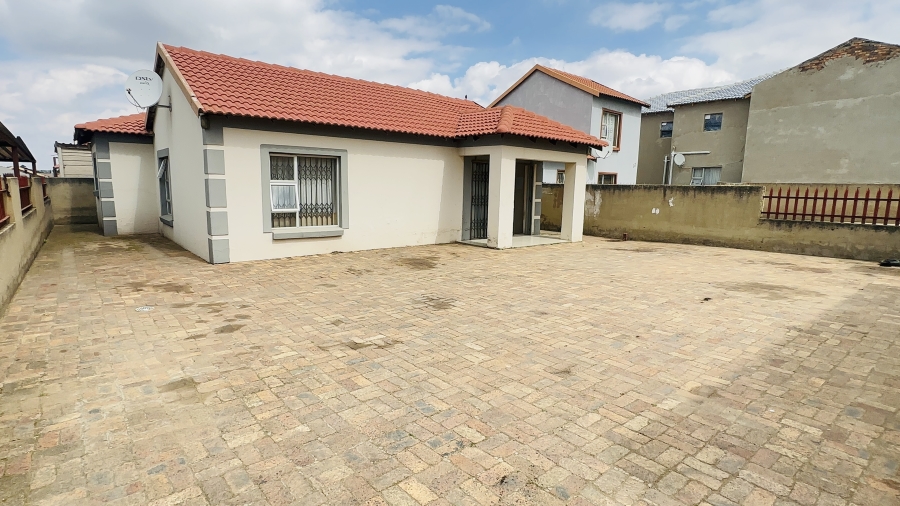 3 Bedroom Property for Sale in Sharon Park Gauteng
