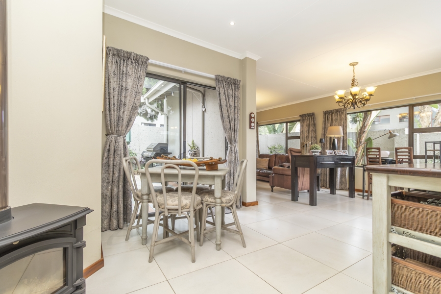 3 Bedroom Property for Sale in Magaliessig Gauteng