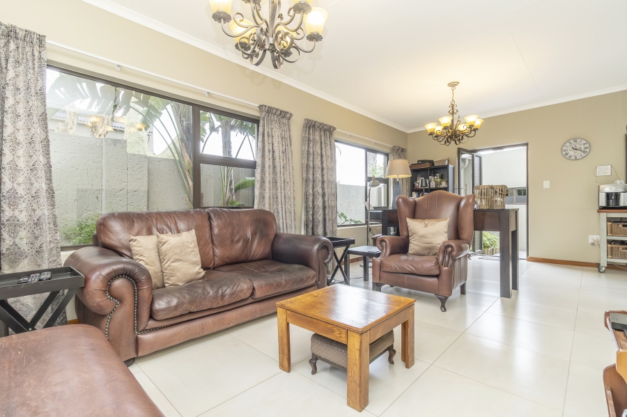 3 Bedroom Property for Sale in Magaliessig Gauteng