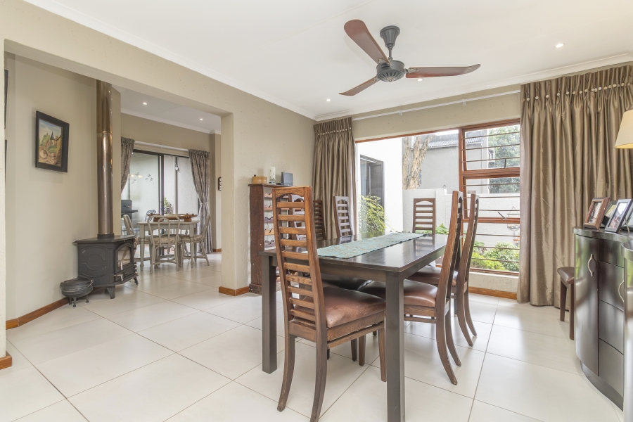 3 Bedroom Property for Sale in Magaliessig Gauteng