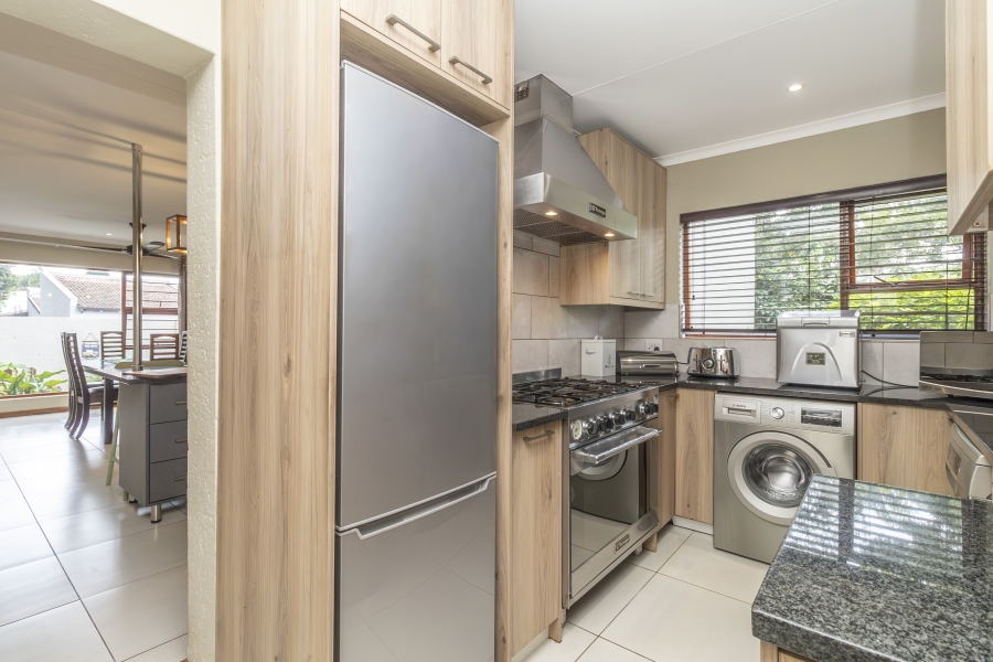 3 Bedroom Property for Sale in Magaliessig Gauteng