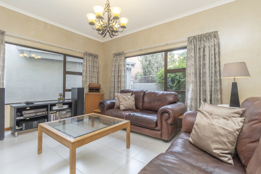 3 Bedroom Property for Sale in Magaliessig Gauteng