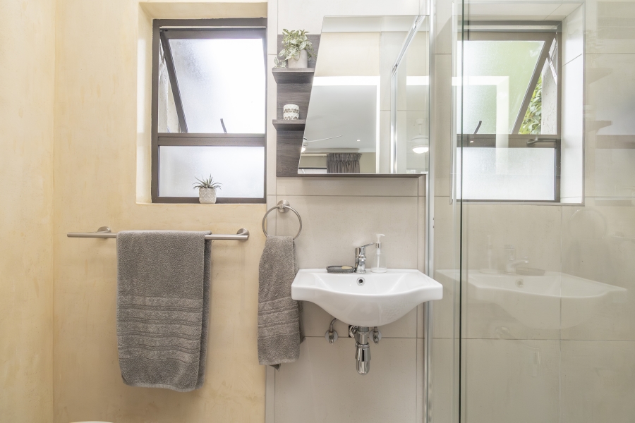 3 Bedroom Property for Sale in Magaliessig Gauteng