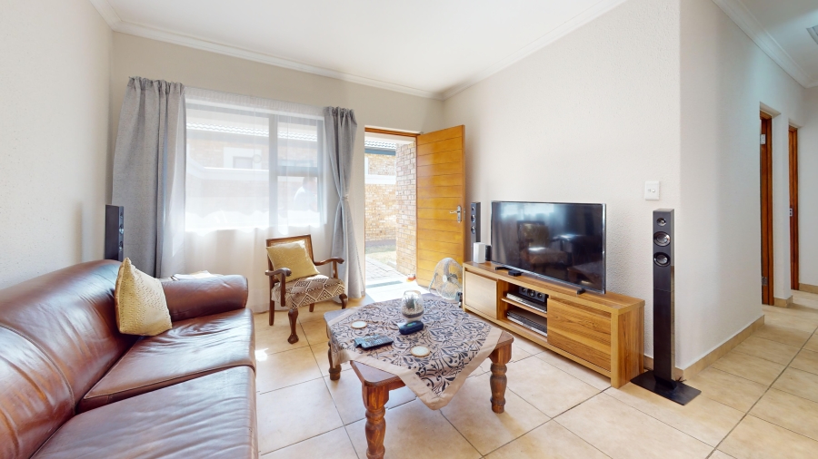 2 Bedroom Property for Sale in Beyers Park Gauteng