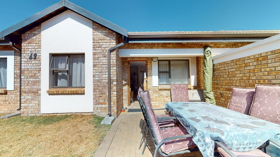 2 Bedroom Property for Sale in Beyers Park Gauteng