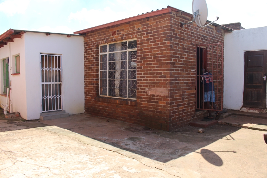 10 Bedroom Property for Sale in Roodepoort North Gauteng