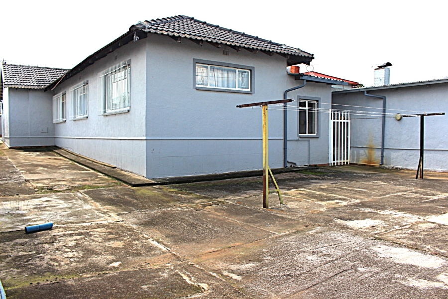 3 Bedroom Property for Sale in Roodepoort North Gauteng