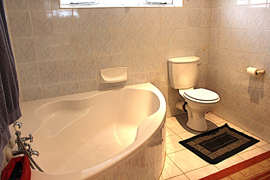 3 Bedroom Property for Sale in Roodepoort North Gauteng