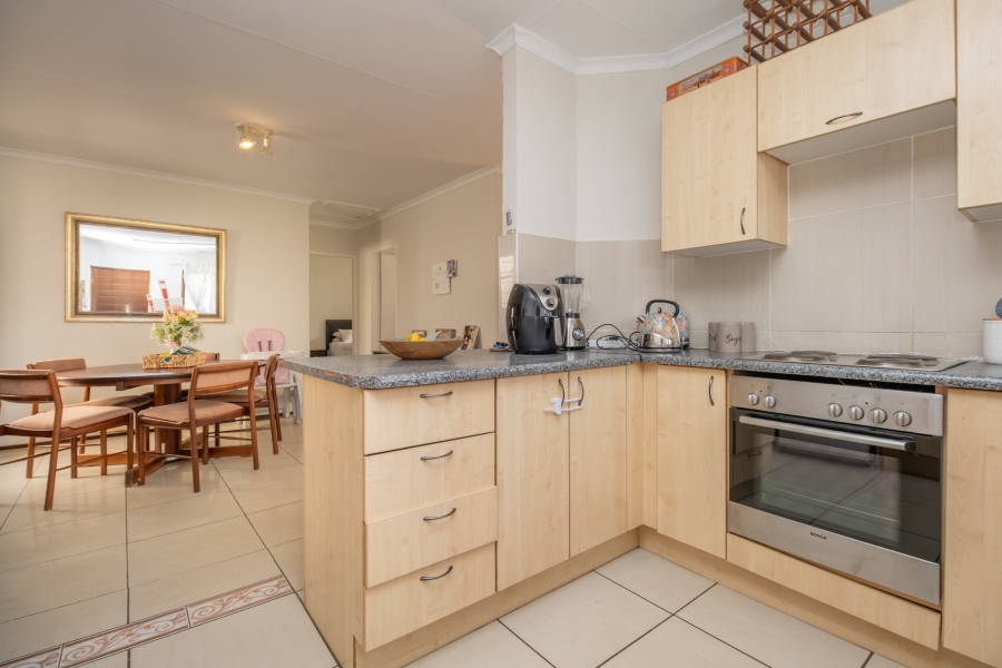 2 Bedroom Property for Sale in North Riding Gauteng