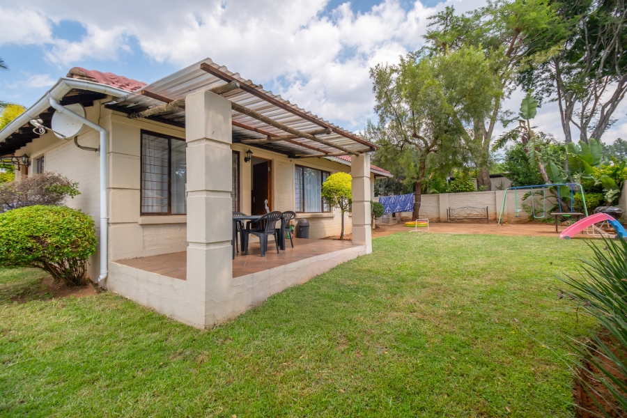 2 Bedroom Property for Sale in North Riding Gauteng