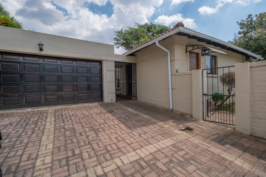 2 Bedroom Property for Sale in North Riding Gauteng