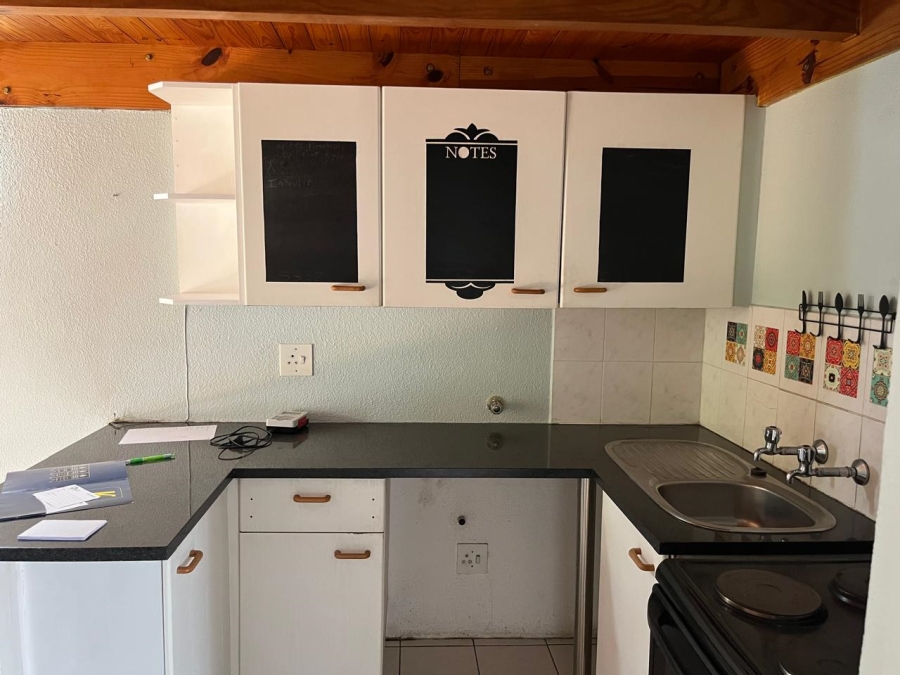 2 Bedroom Property for Sale in Greenstone Hill Gauteng