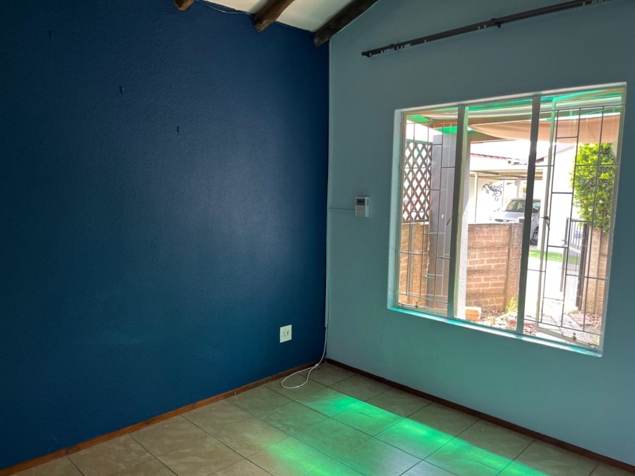 2 Bedroom Property for Sale in Greenstone Hill Gauteng