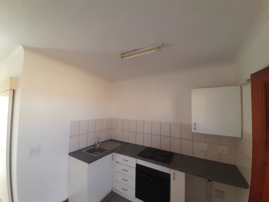 To Let 2 Bedroom Property for Rent in Sylviavale Gauteng