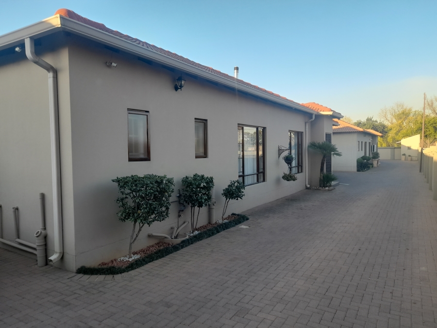 To Let 3 Bedroom Property for Rent in Vanderbijlpark SW 5 Gauteng