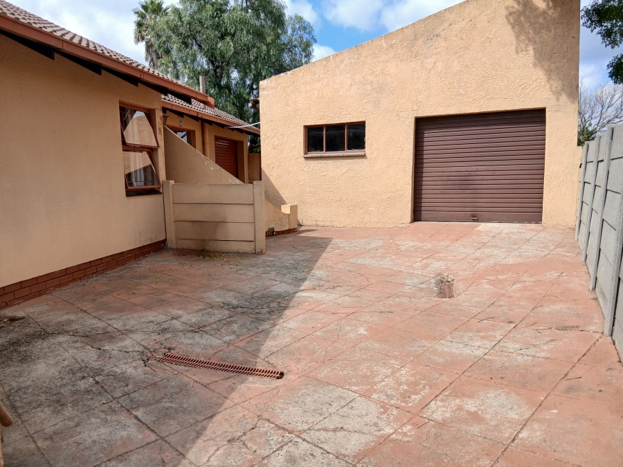 3 Bedroom Property for Sale in Leachville Gauteng