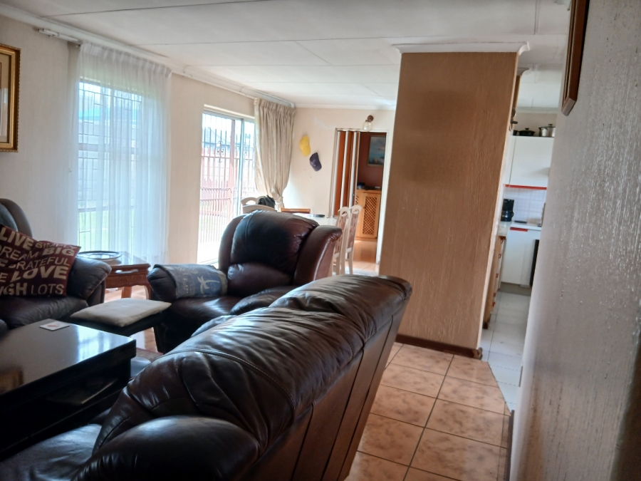 3 Bedroom Property for Sale in Leachville Gauteng