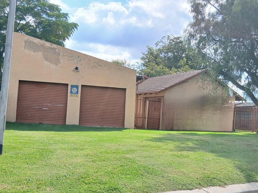 3 Bedroom Property for Sale in Leachville Gauteng