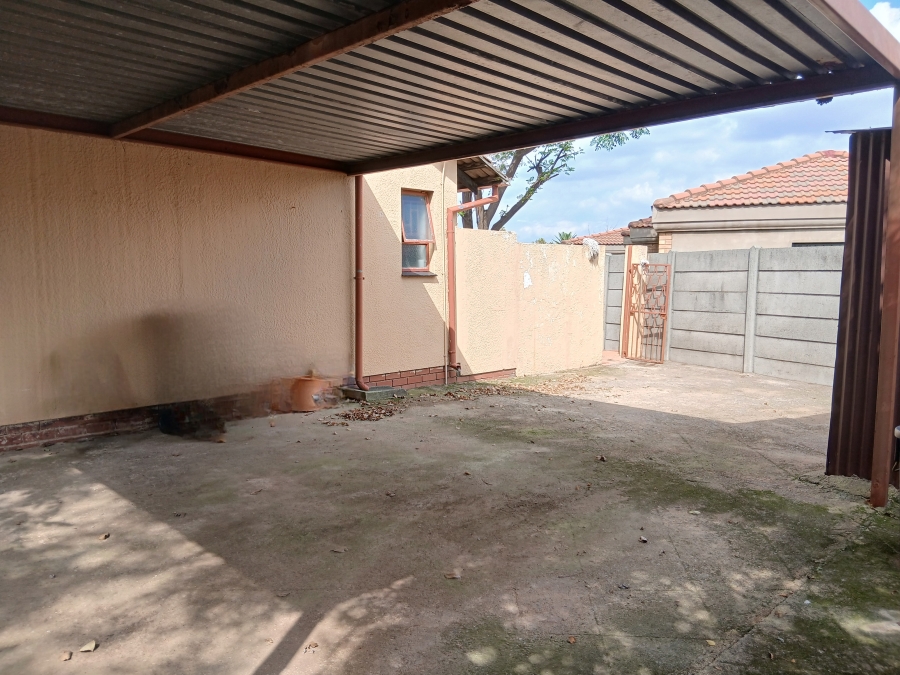3 Bedroom Property for Sale in Leachville Gauteng