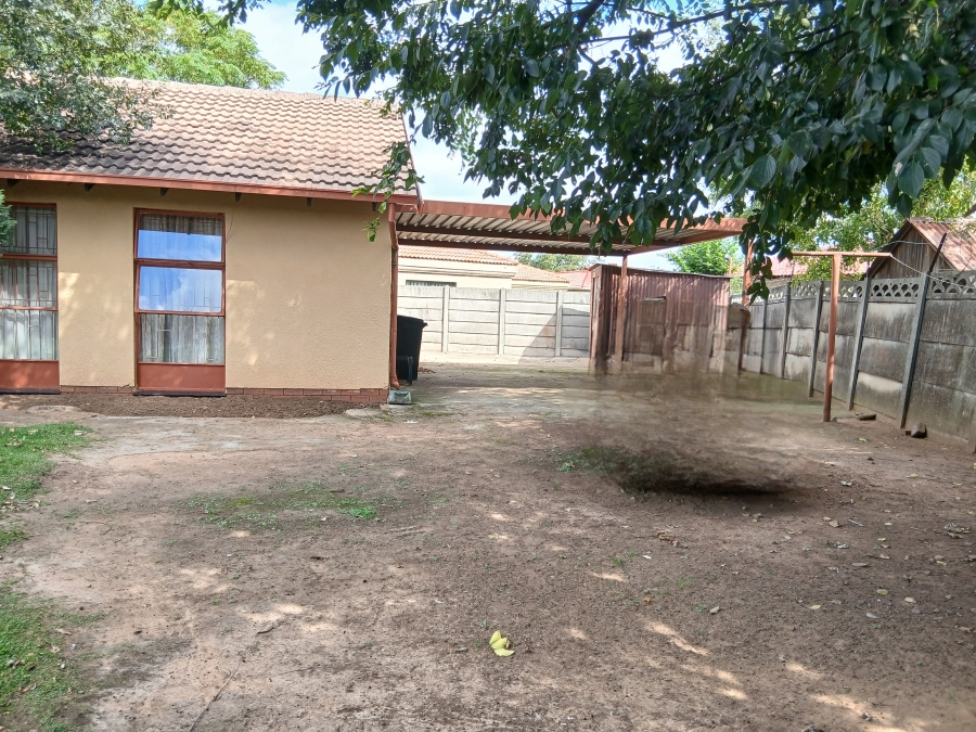 3 Bedroom Property for Sale in Leachville Gauteng