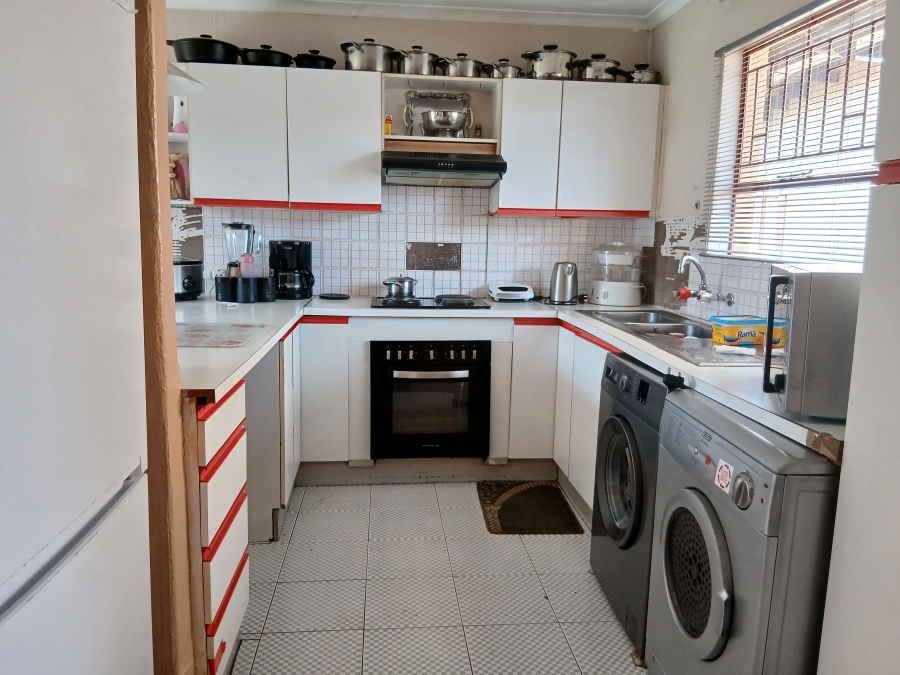 3 Bedroom Property for Sale in Leachville Gauteng