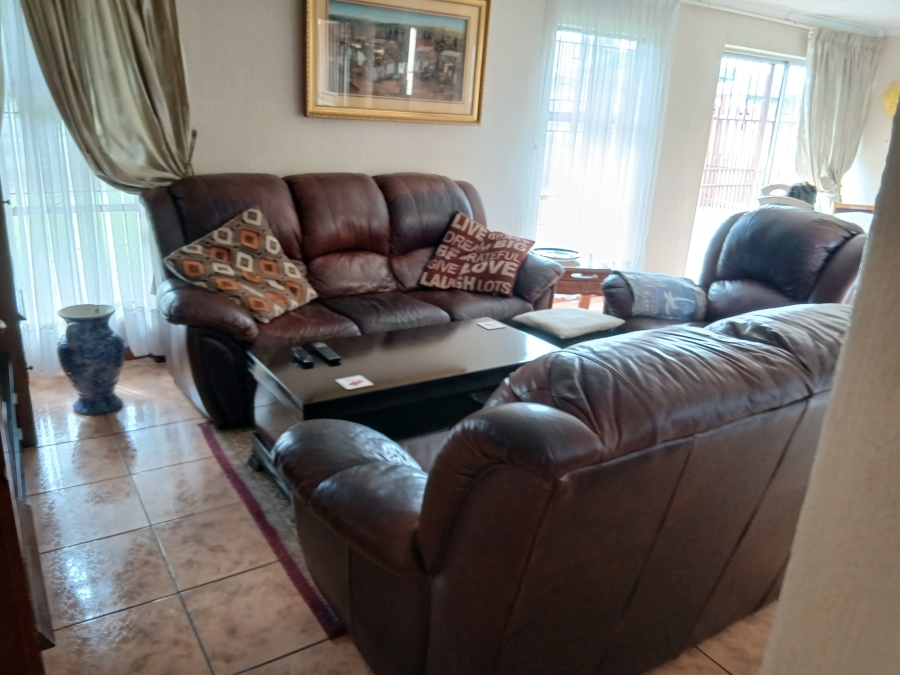 3 Bedroom Property for Sale in Leachville Gauteng