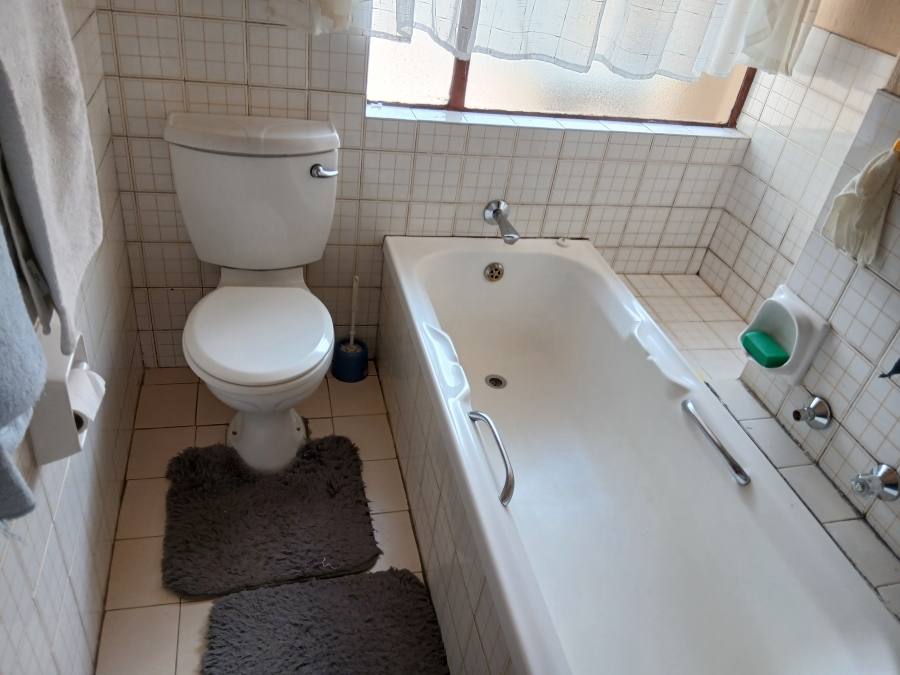 3 Bedroom Property for Sale in Leachville Gauteng