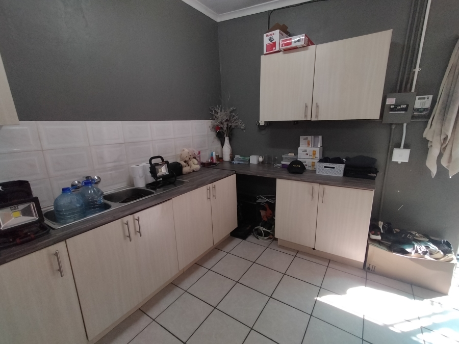 4 Bedroom Property for Sale in Pretoria North Gauteng