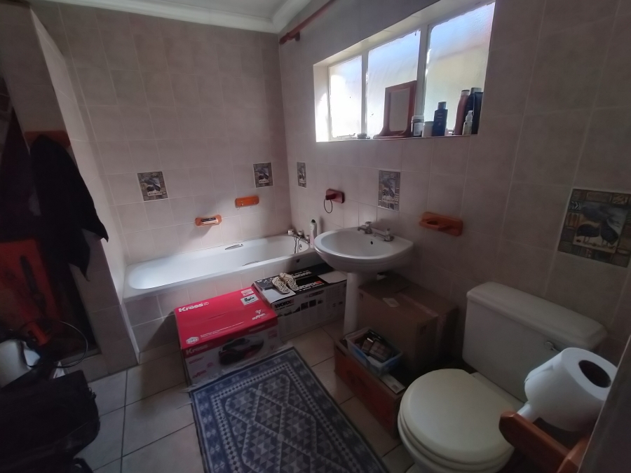 4 Bedroom Property for Sale in Pretoria North Gauteng