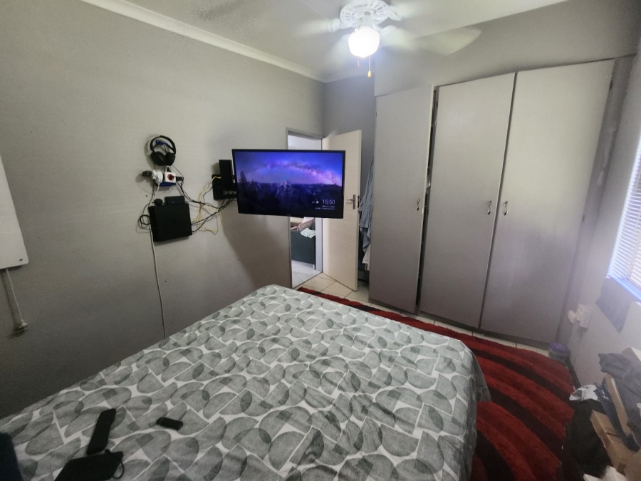 To Let 2 Bedroom Property for Rent in Elspark Gauteng