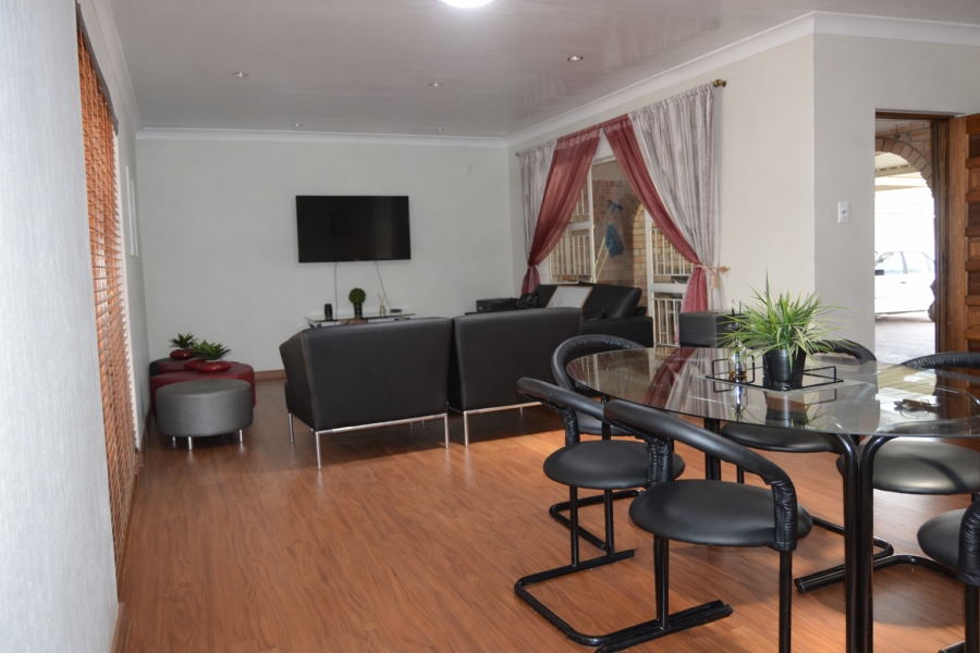 3 Bedroom Property for Sale in Helderkruin Gauteng