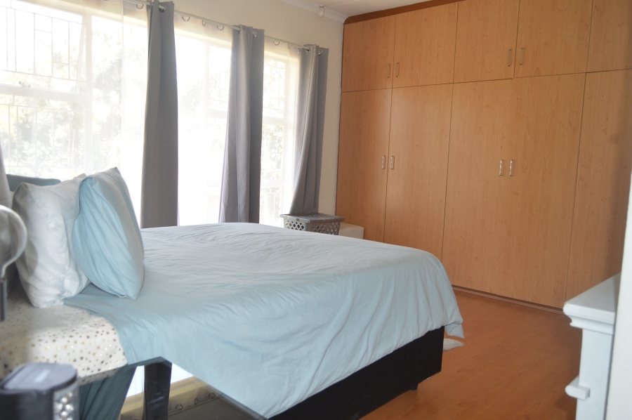 3 Bedroom Property for Sale in Helderkruin Gauteng