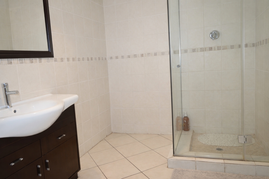 3 Bedroom Property for Sale in Helderkruin Gauteng