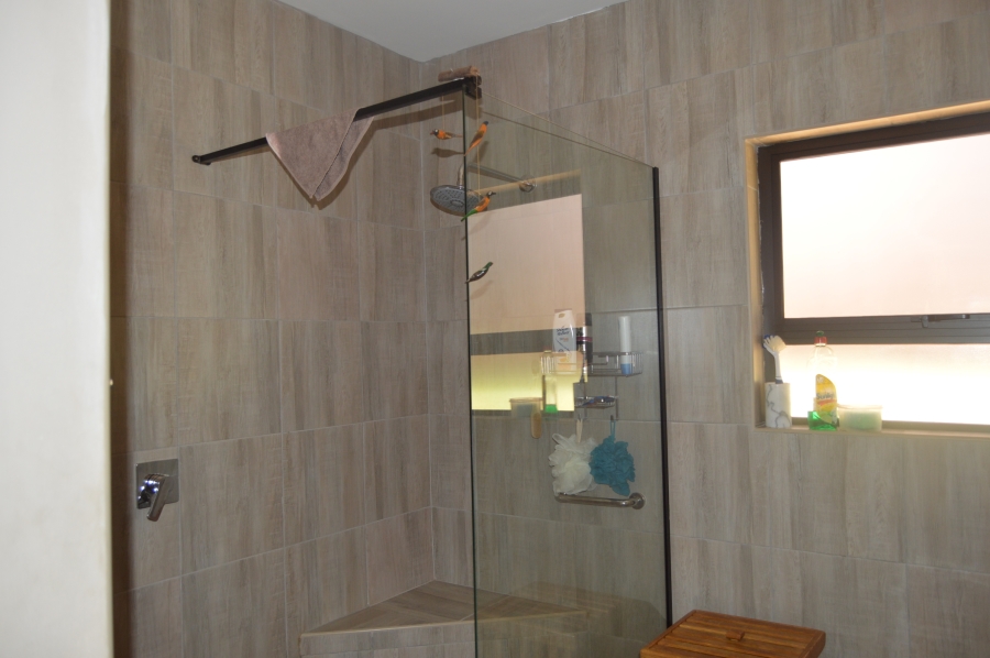 3 Bedroom Property for Sale in Helderkruin Gauteng