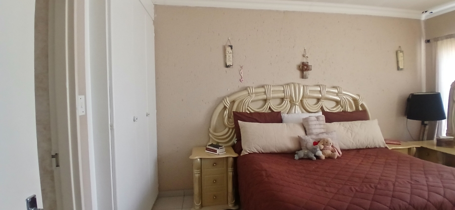 3 Bedroom Property for Sale in Alberante Gauteng