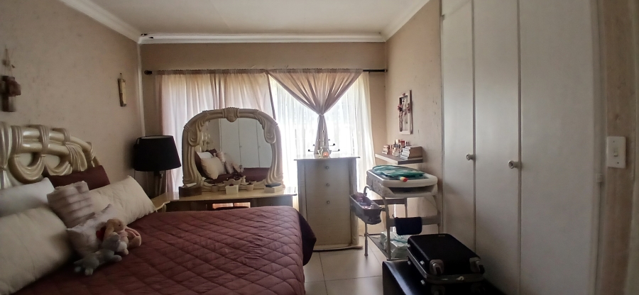 3 Bedroom Property for Sale in Alberante Gauteng